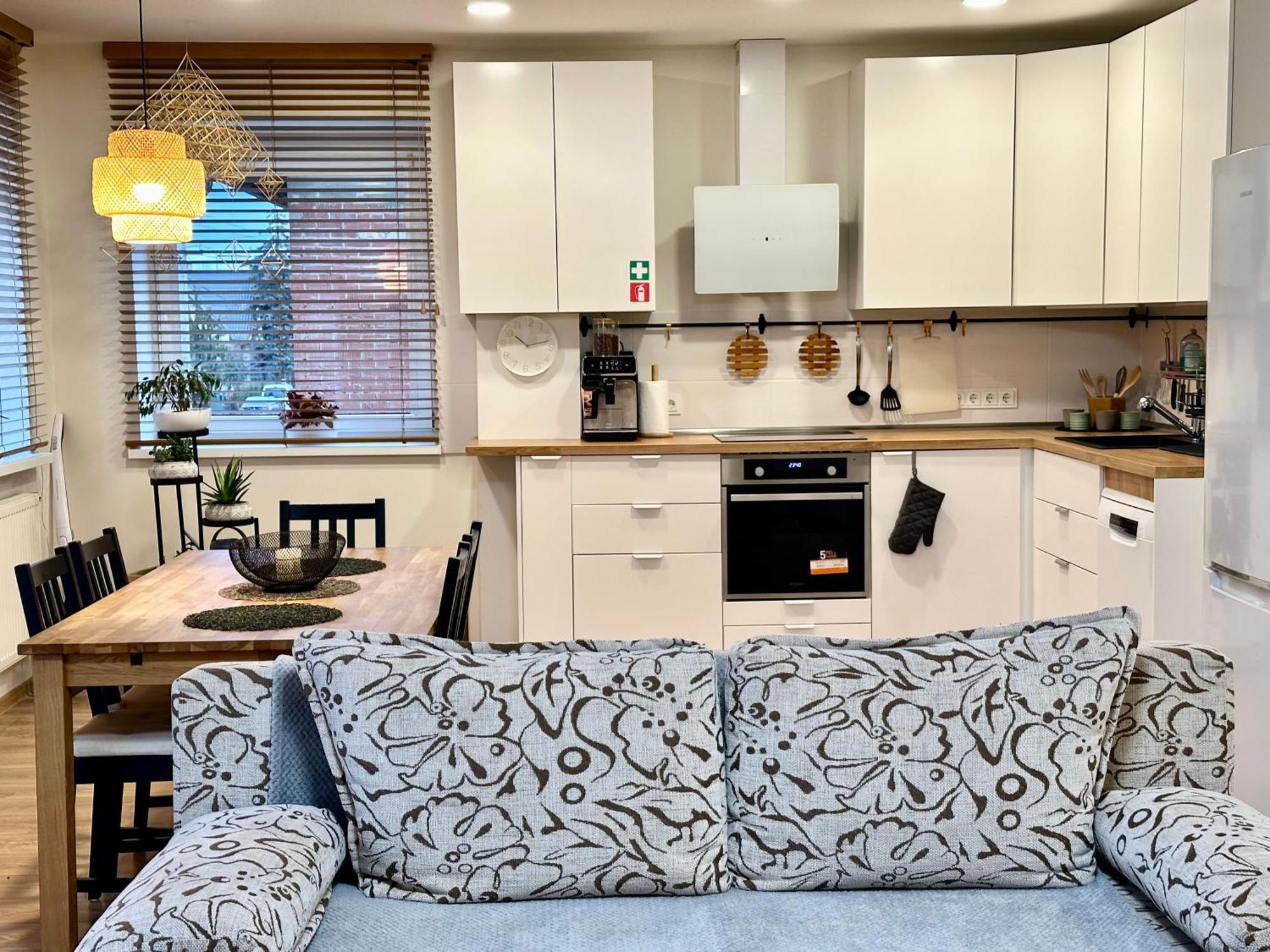 Japandi Apartamentai Каунас Экстерьер фото